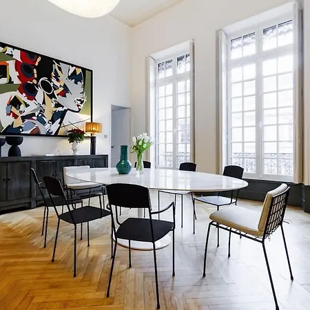 Prestige Coeur Historique Appartement *